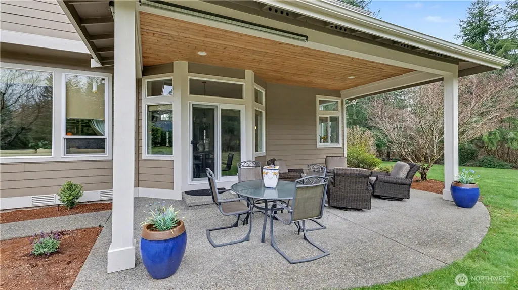 31045 219th Way SE Black Diamond WA 98010