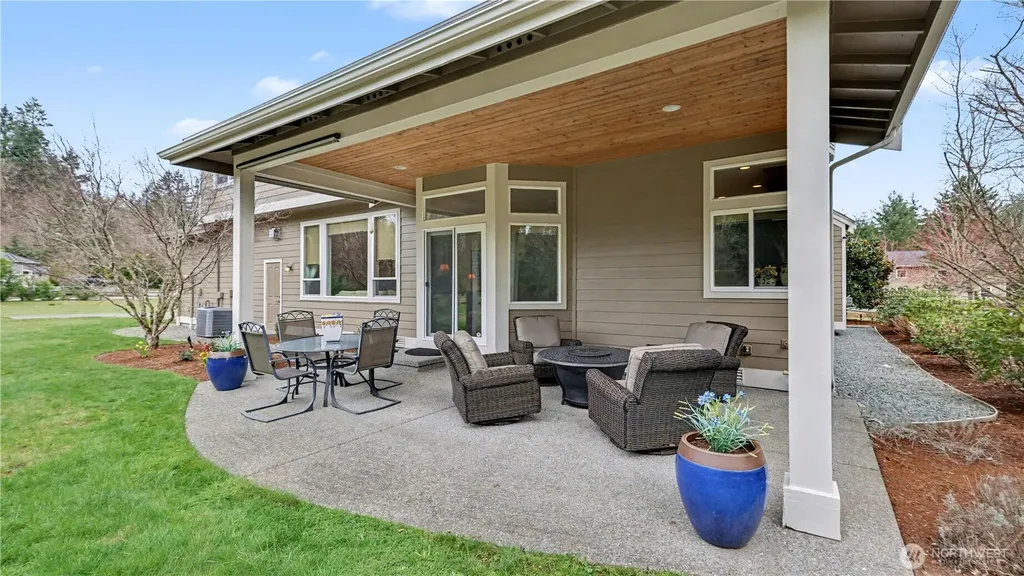 31045 219th Way SE Black Diamond WA 98010
