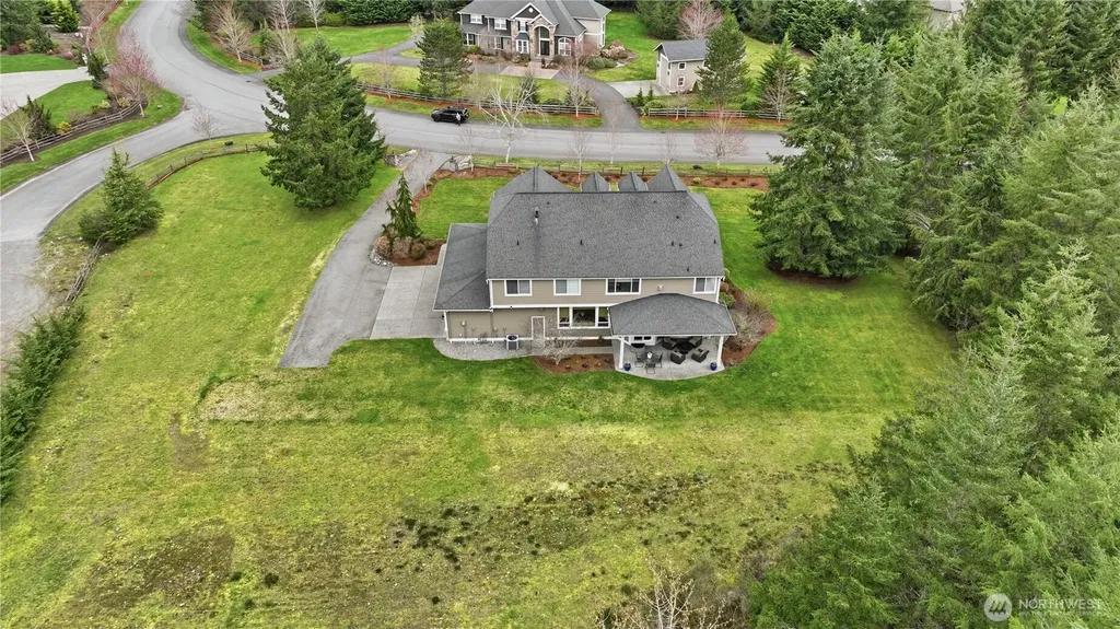 31045 219th Way SE Black Diamond WA 98010