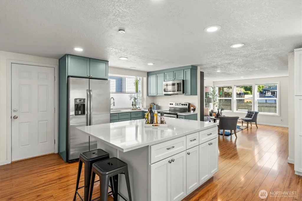 8109 15th Avenue SW Seattle WA 98106