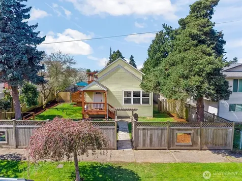 8109 15th Avenue SW Seattle WA 98106