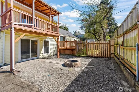 8109 15th Avenue SW Seattle WA 98106