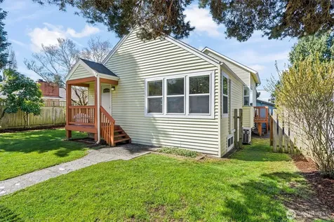 8109 15th Avenue SW Seattle WA 98106