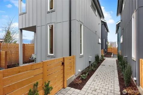 2006 19th Avenue S Seattle WA 98144