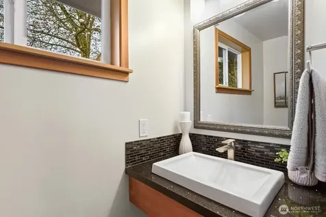 4902 NE 7th Place Renton WA 98059