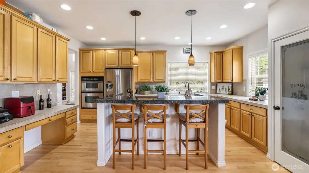 1002 U Street NW Auburn WA 98001