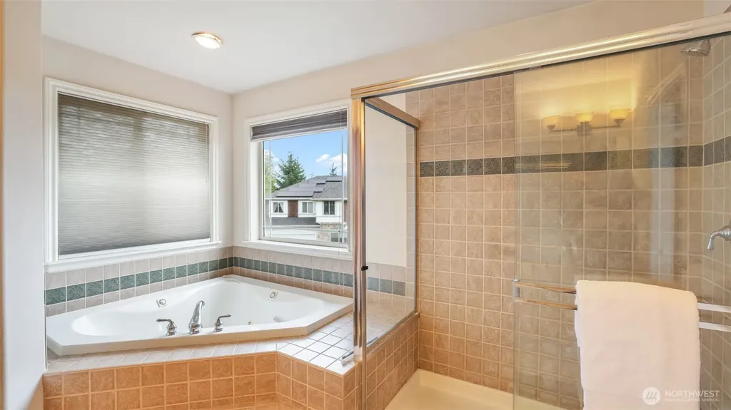 1002 U Street NW Auburn WA 98001