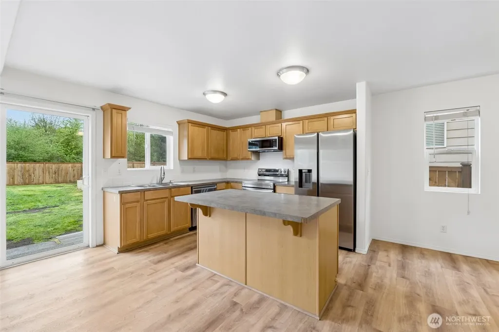 3650 Tribute Avenue E Fife WA 98424