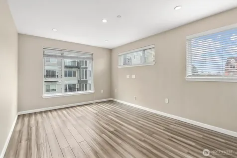 12334 31st Avenue NE Seattle WA 98125