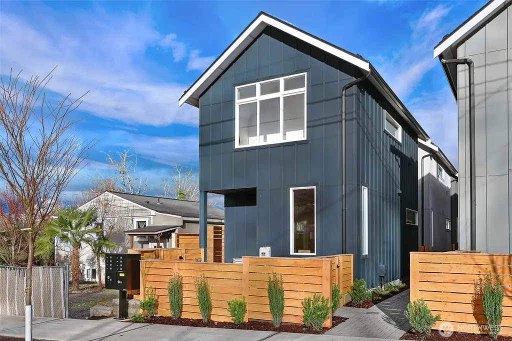 2006 19th Avenue S Seattle WA 98144