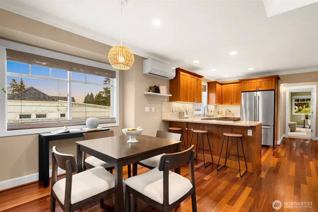 6235 31st Avenue NE Seattle WA 98115