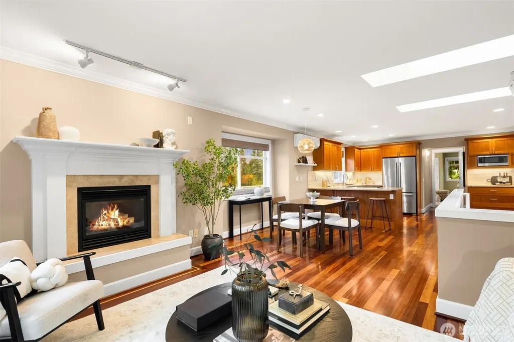 6235 31st Avenue NE Seattle WA 98115