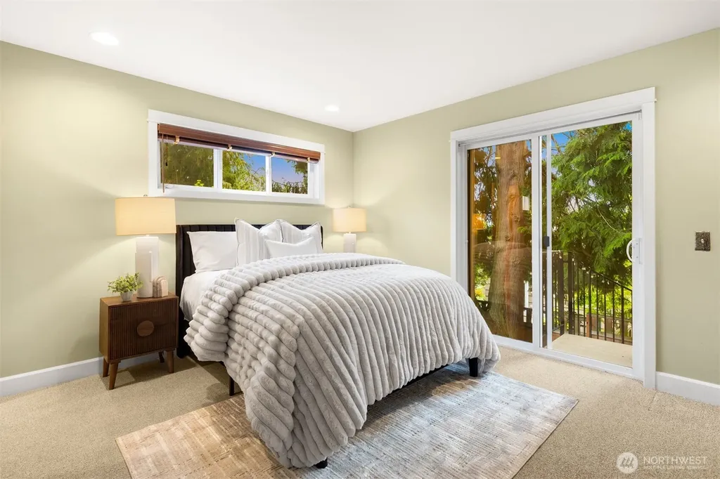 6235 31st Avenue NE Seattle WA 98115