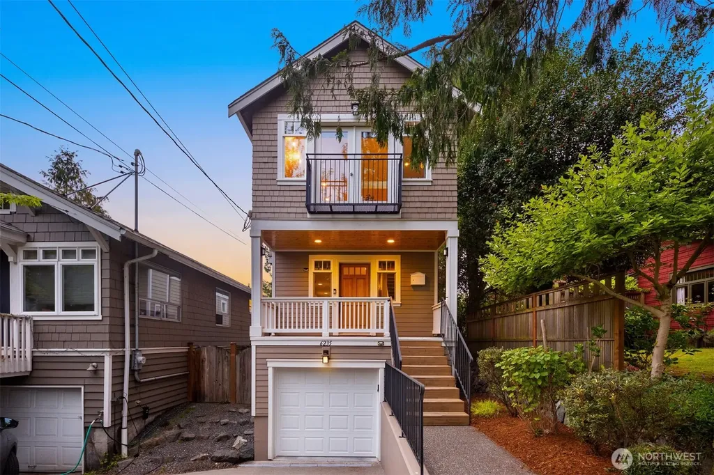 6235 31st Avenue NE Seattle WA 98115
