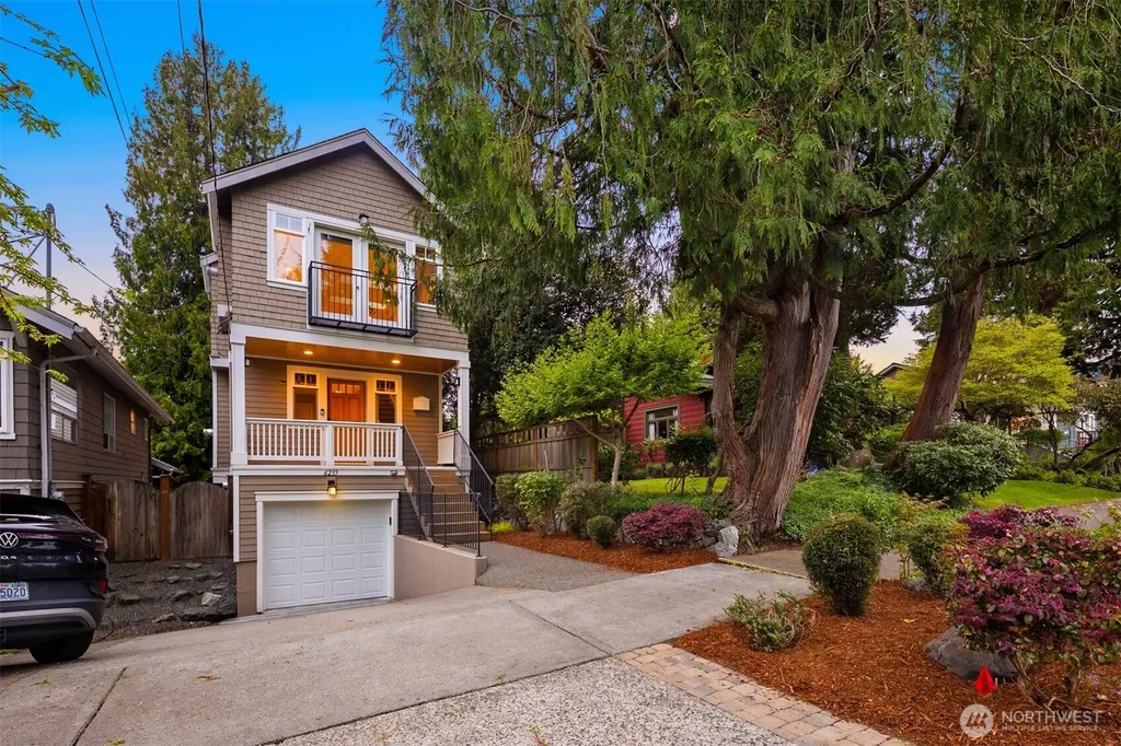 6235 31st Avenue NE Seattle WA 98115
