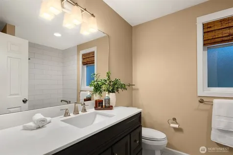 6235 31st Avenue NE Seattle WA 98115