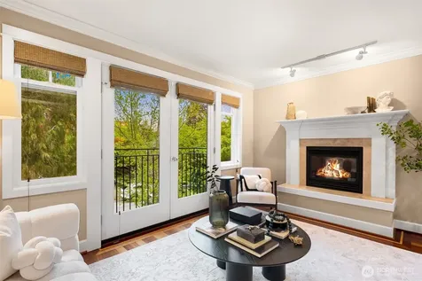 6235 31st Avenue NE Seattle WA 98115