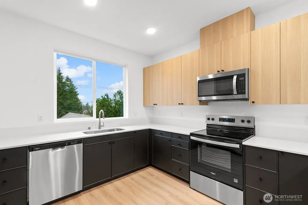 1401 SW 111th Lane Seattle WA 98146