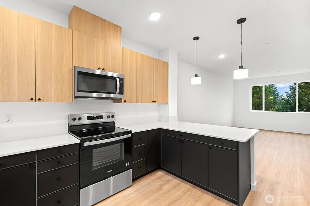 1401 SW 111th Lane Seattle WA 98146