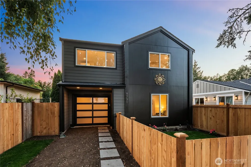 9731 13th Avenue NW Seattle WA 98117