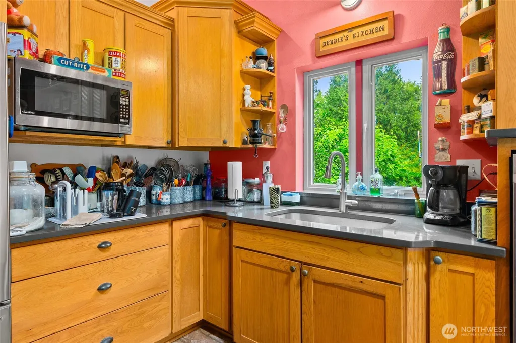 6931 74th Avenue SE Olympia WA 98513