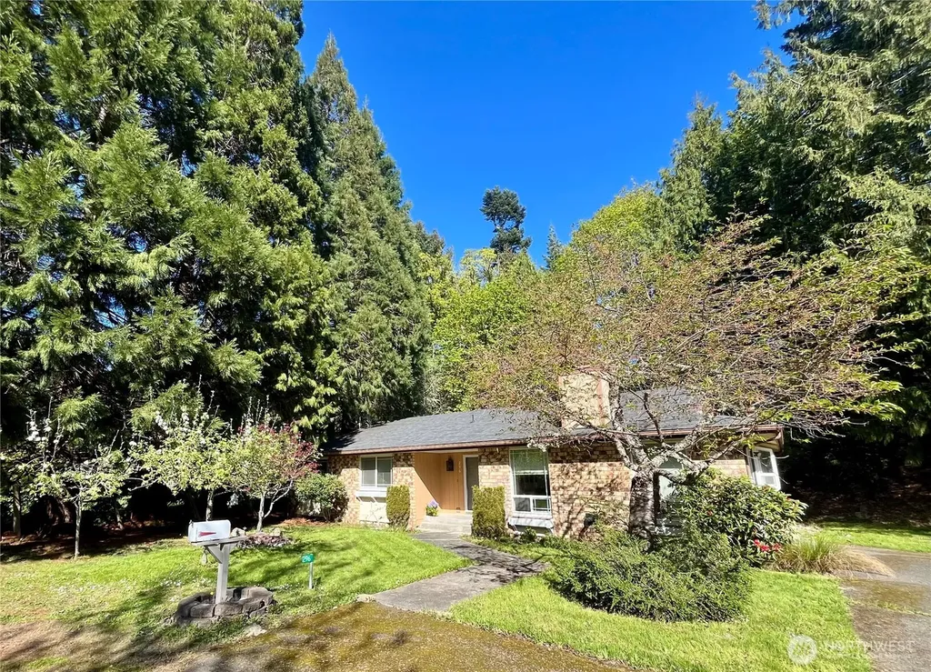 296 Dungeness Meadows Sequim WA 98382