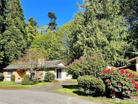 296 Dungeness Meadows Sequim WA 98382