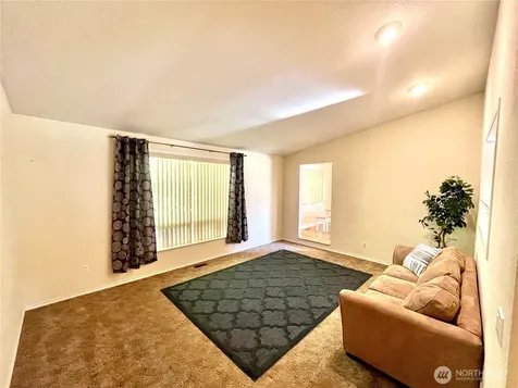 296 Dungeness Meadows Sequim WA 98382
