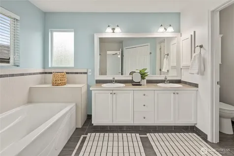 22432 SE 281st Street Maple Valley WA 98038