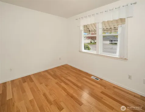 4309 7th Street Pl SE Puyallup WA 98374
