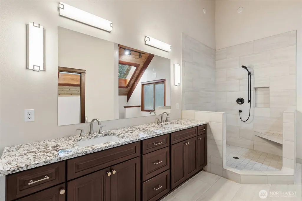 1105 14th Avenue Fox Island WA 98333