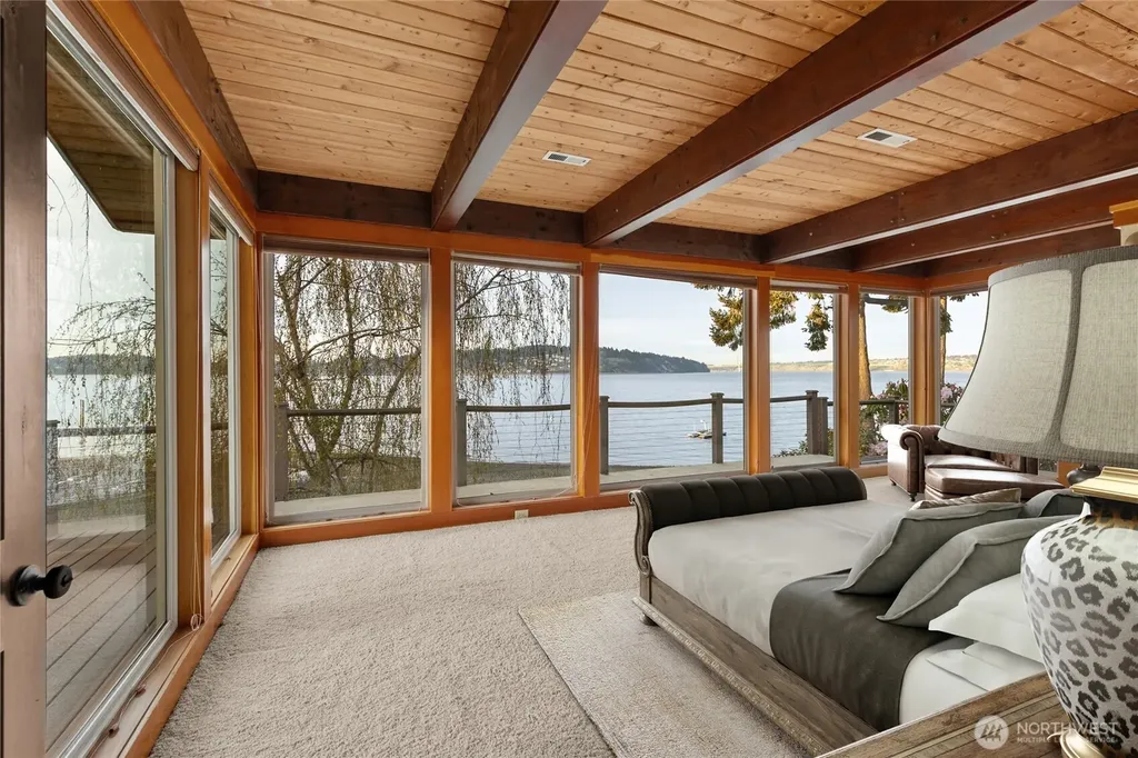 1105 14th Avenue Fox Island WA 98333