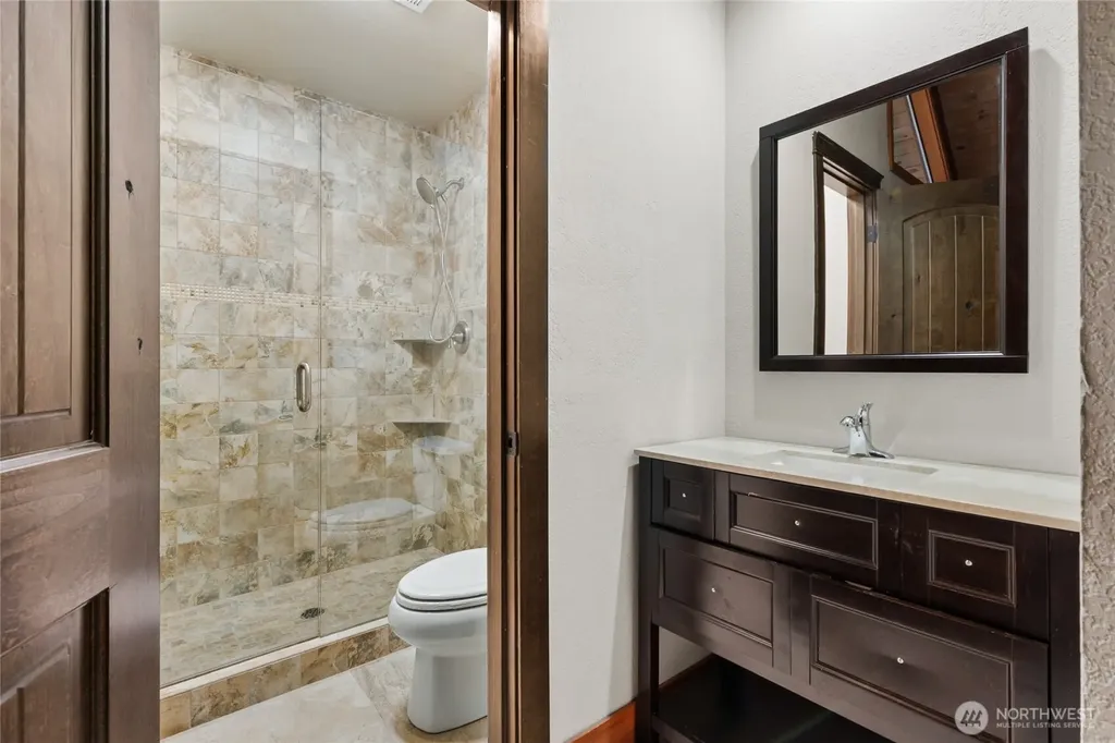 1105 14th Avenue Fox Island WA 98333