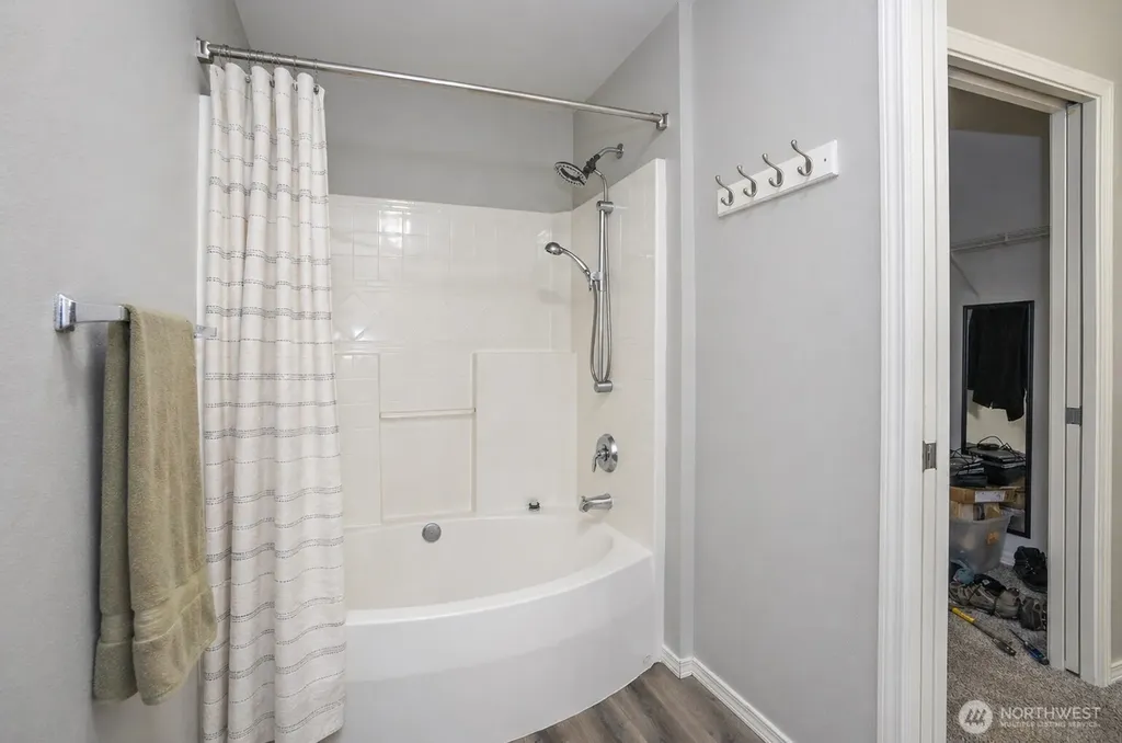1207 63rd Street SE Auburn WA 98092