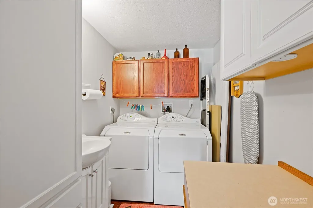 722 SW 2nd Avenue Castle Rock WA 98611
