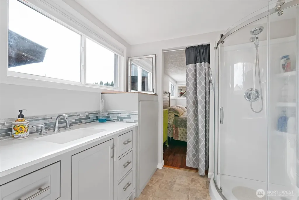 722 SW 2nd Avenue Castle Rock WA 98611