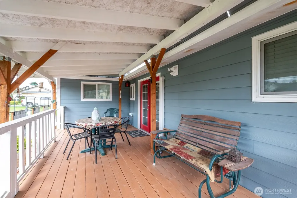 722 SW 2nd Avenue Castle Rock WA 98611