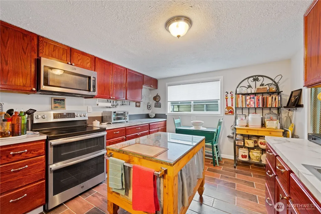 722 SW 2nd Avenue Castle Rock WA 98611