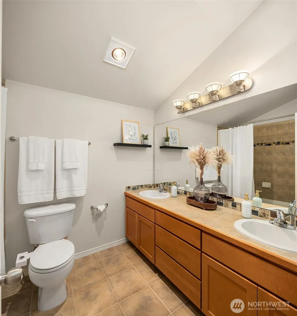 12317 10th Place NE Seattle WA 98125