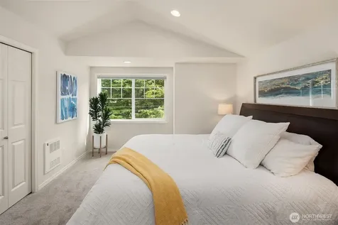 12317 10th Place NE Seattle WA 98125