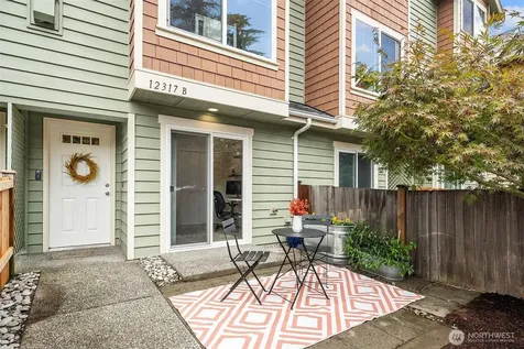 12317 10th Place NE Seattle WA 98125