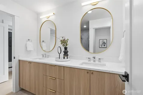 2014 Fairview Avenue E Seattle WA 98102