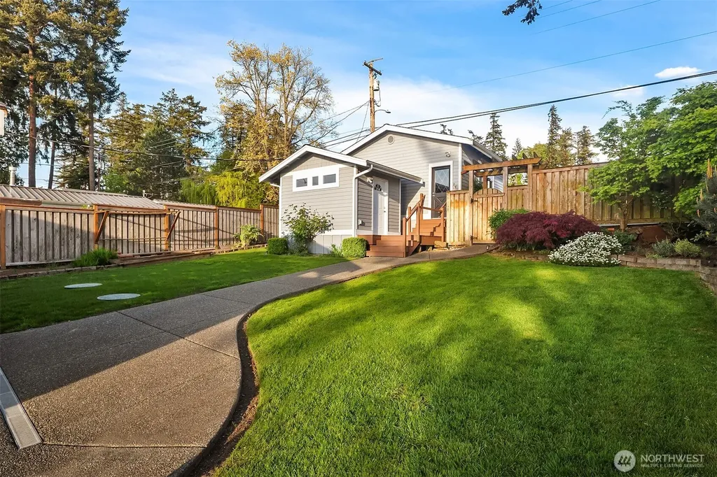 19312 Soundview Drive NW Stanwood WA 98292