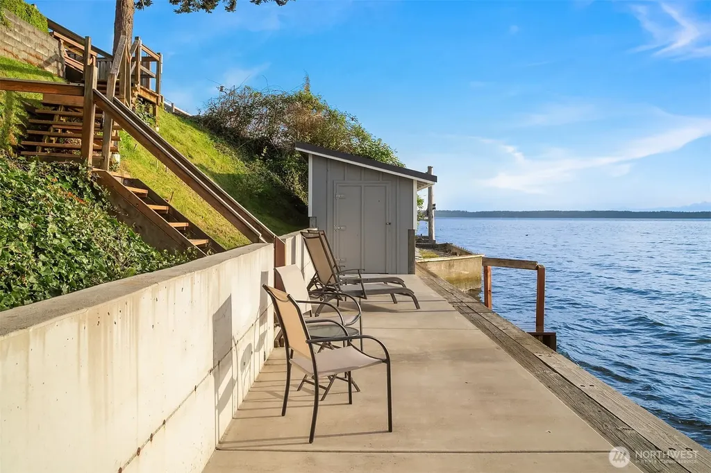 19312 Soundview Drive NW Stanwood WA 98292