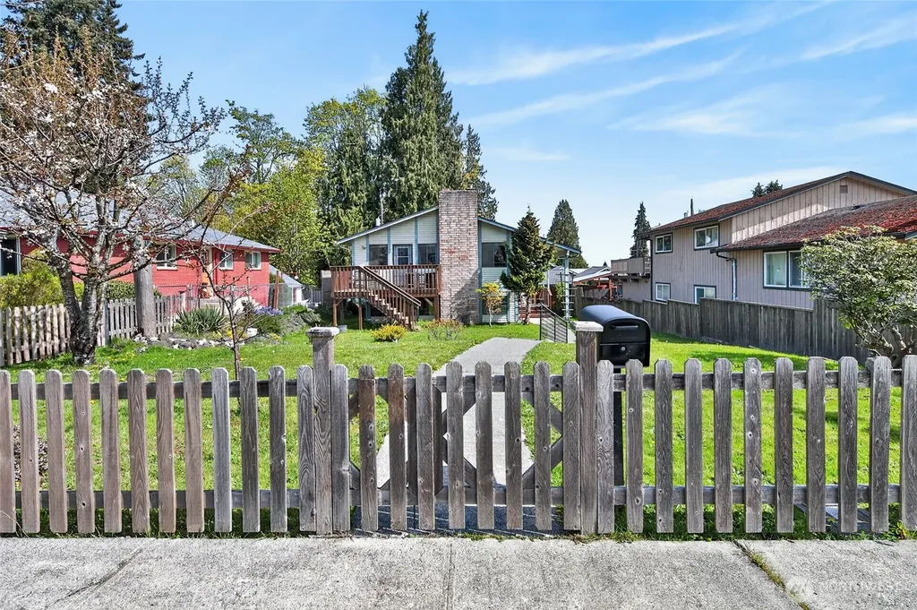313 W 14th Street Port Angeles WA 98362