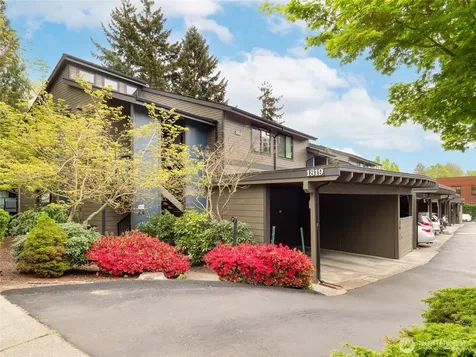 1819 N 107th Street Seattle WA 98133