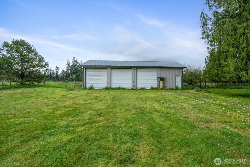 351 Salmon Creek Road Toledo WA 98591