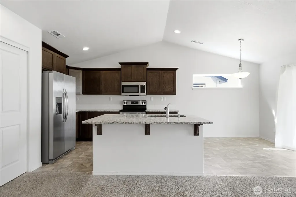 1032 W Sequoia Road Moses Lake WA 98837