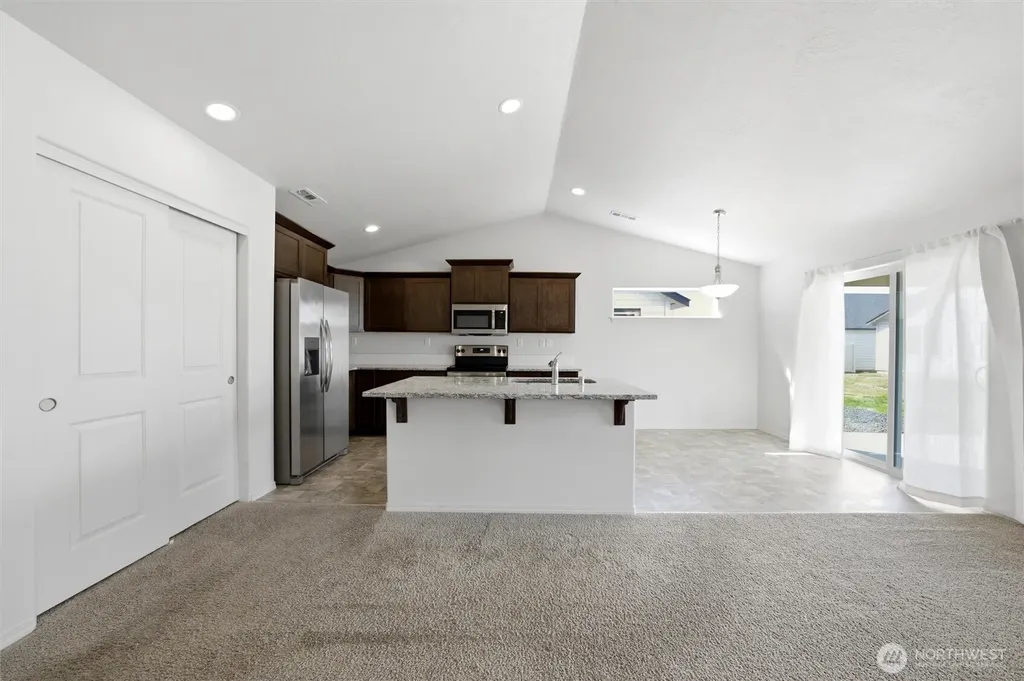 1032 W Sequoia Road Moses Lake WA 98837