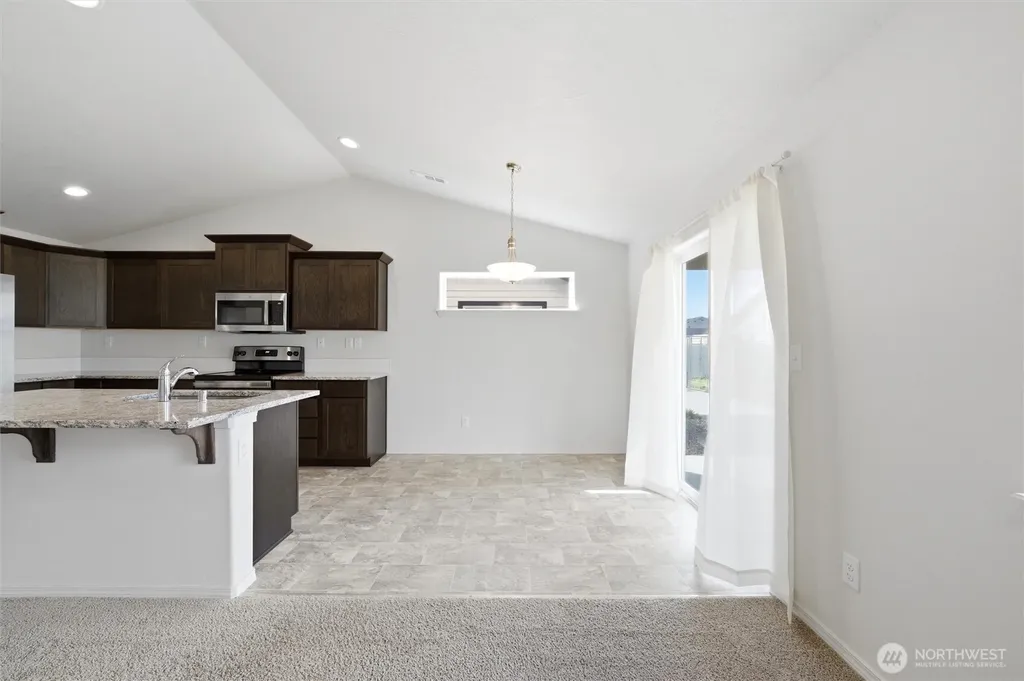 1032 W Sequoia Road Moses Lake WA 98837